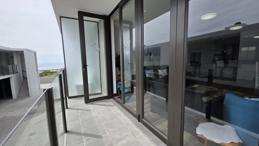 2 Bedroom Property for Sale in Da Nova Western Cape